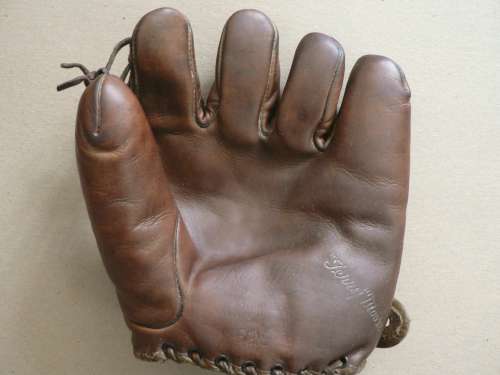 Terry Moore Ken Wel 529 Front